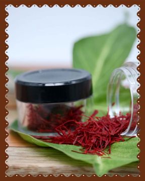 Premium Kashmiri Mongra Saffron (Natural) (1 Gram)
